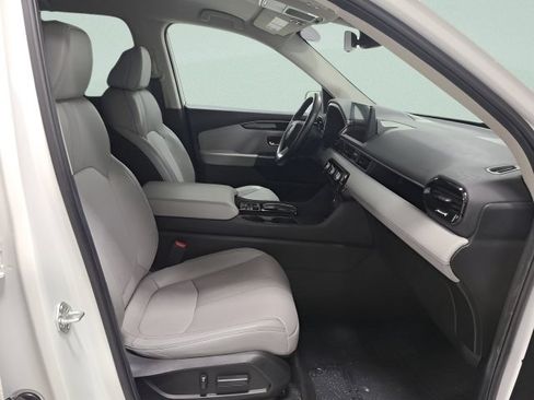 Used 2025 Honda Pilot EX-L image 14