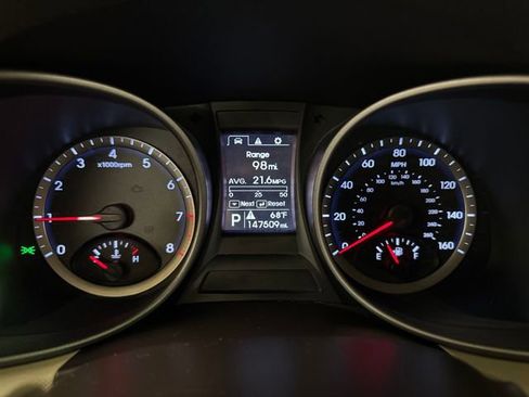 Used 2013 Hyundai Santa Fe Sport w/ Popular Equipment Pkg FWD image 11