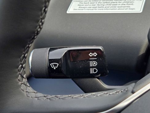 New 2026 Volvo EX30 Plus w/ Climate Package image 19