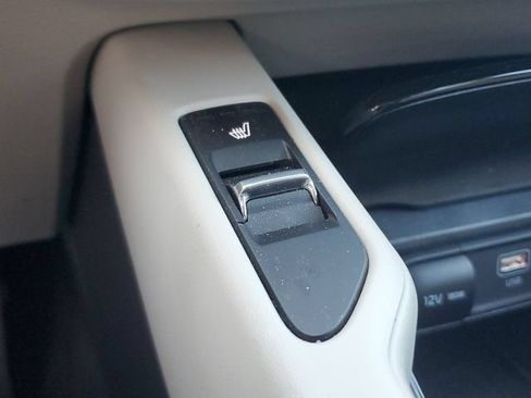 Certified 2025 Kia Telluride S FWD image 32