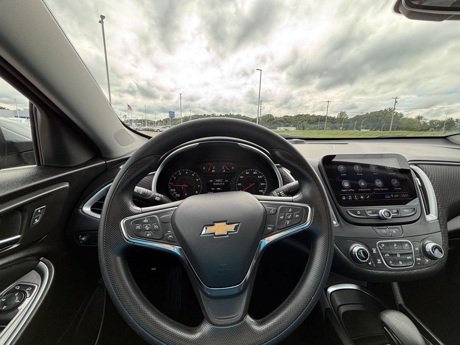 Used 2025 Chevrolet Malibu LT FWD image 25