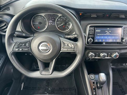 Used 2024 Nissan Kicks S image 13