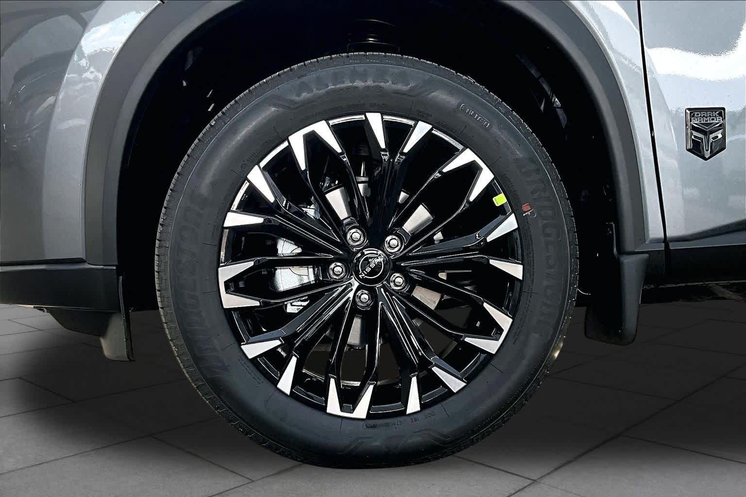 New 2027 Nissan Rogue Dark Armor FWD image 9