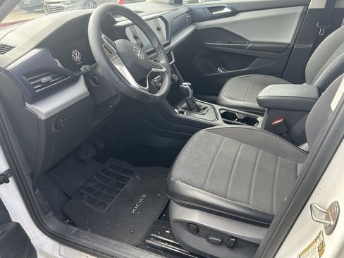 Used 2023 Volkswagen Taos SE image 10