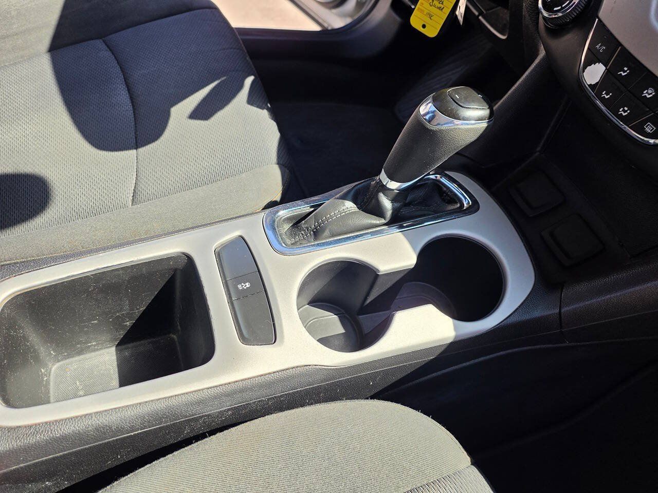 Used 2018 Chevrolet Cruze LS FWD image 35