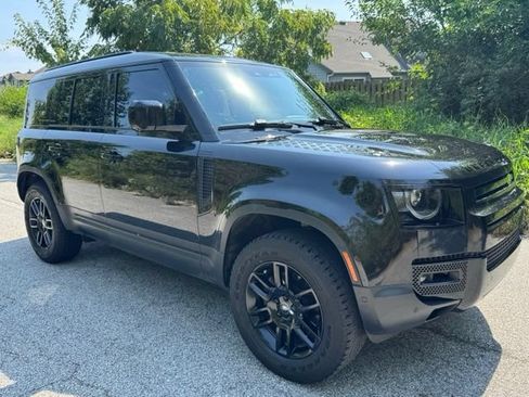 Used 2024 Land Rover Defender 110 S AWD/4WD image 4