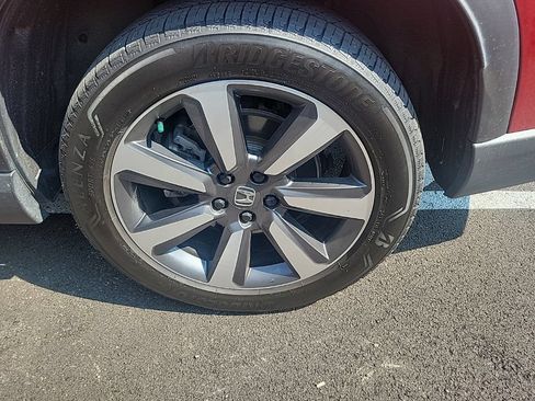 Certified 2025 Honda Pilot Touring image 13