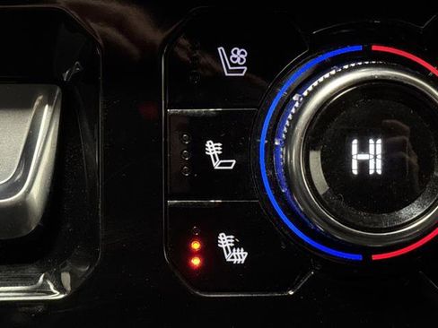 Used 2025 GMC Sierra 3500 Denali w/ Denali Reserve Package image 8