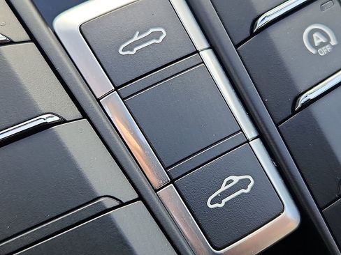 Certified 2021 Porsche 718 Boxster image 22