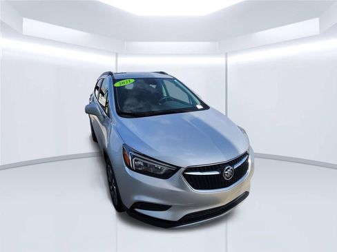 Used 2021 Buick Encore Preferred FWD image 17