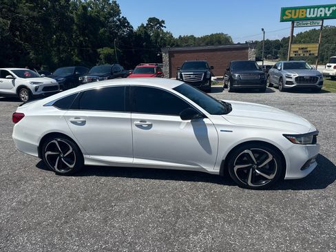 Used 2022 Honda Accord Sport image 4