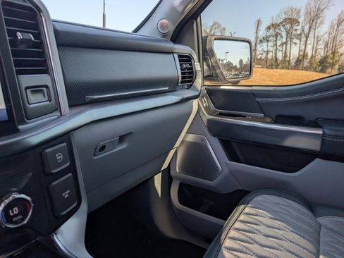 Used 2021 Ford F150 Limited image 31