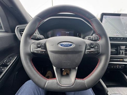 Used 2023 Ford Escape ST-Line w/ Tech Pack #1 image 11