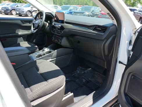 Used 2023 Ford Escape Active AWD/4WD image 31