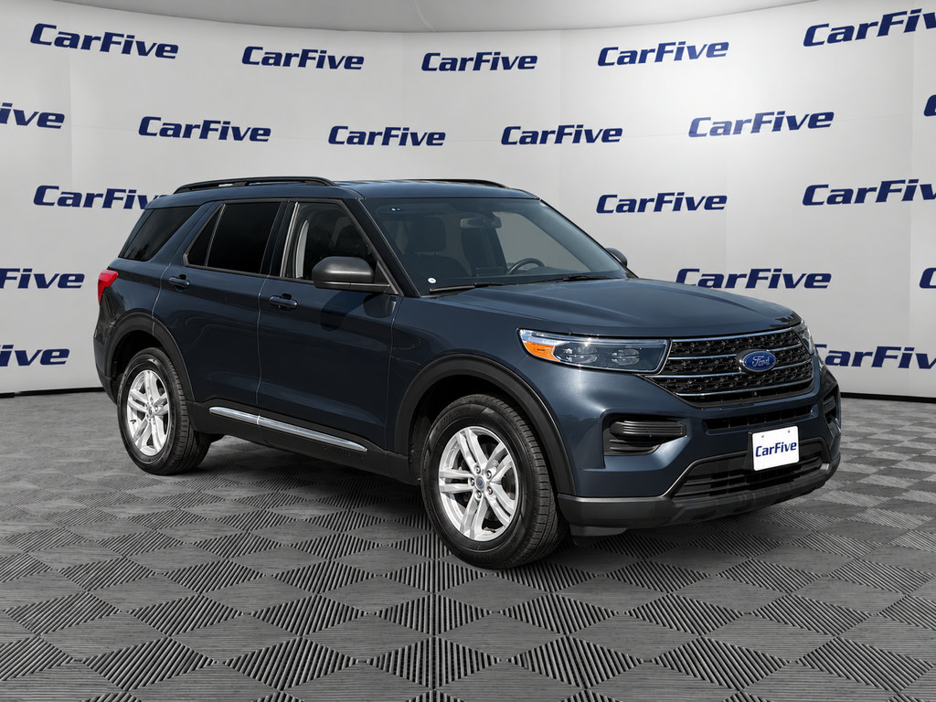 Used 2023 Ford Explorer XLT AWD/4WD image 9