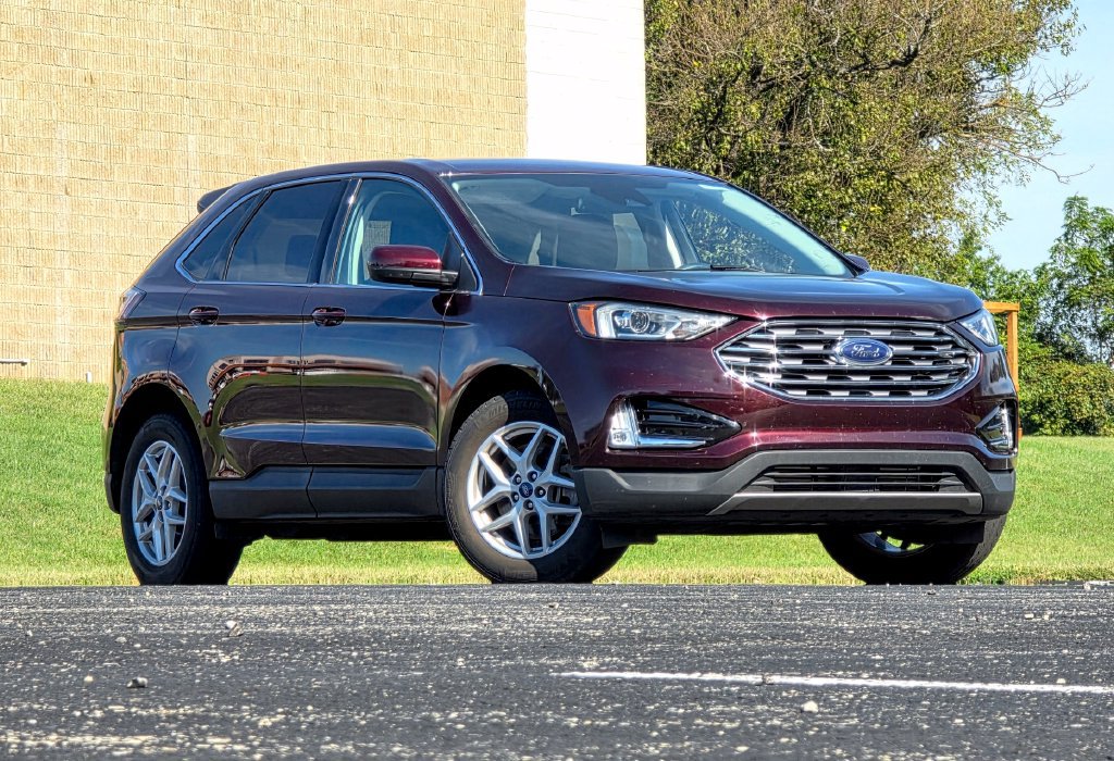 Used 2021 Ford Edge SEL FWD image 1