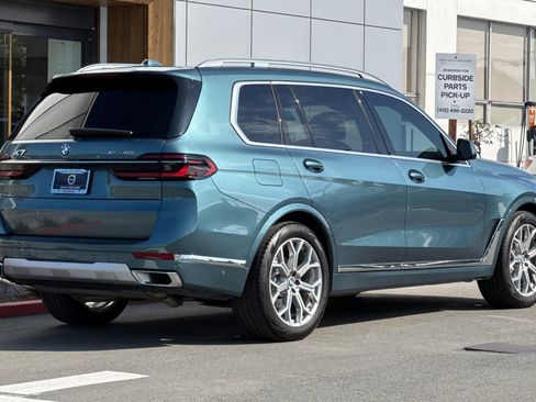 Used 2025 BMW X7 xDrive40i w/ Premium Package AWD/4WD image 2