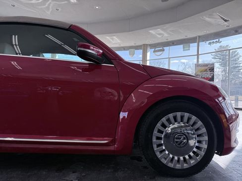 Used 2016 Volkswagen Beetle 1.8T S image 6