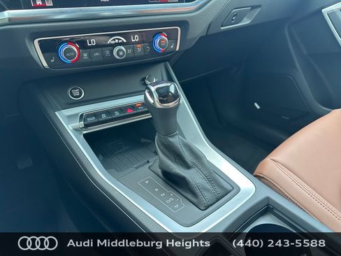 Certified 2025 Audi Q3 2.0T Premium Plus w/ Premium Plus Package AWD/4WD image 39