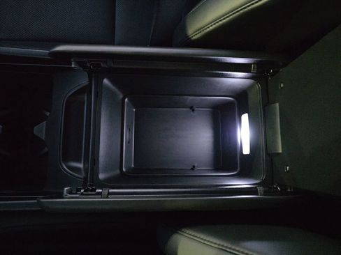 Used 2025 Hyundai Santa Fe XRT image 27