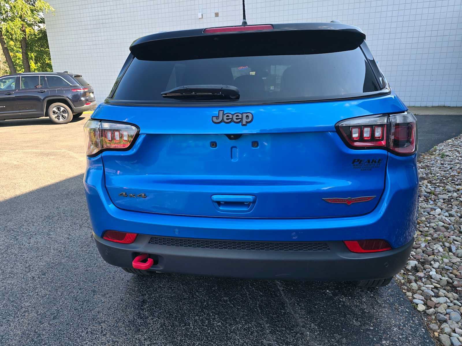 Used 2024 Jeep Compass Trailhawk AWD/4WD image 5