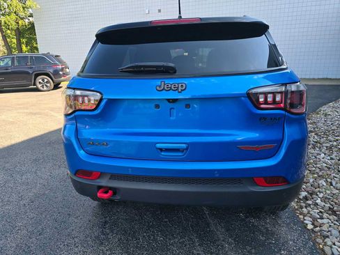 Used 2024 Jeep Compass Trailhawk AWD/4WD image 5