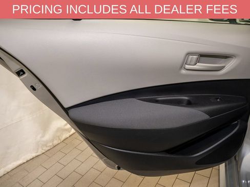 Used 2025 Toyota Corolla LE FWD image 9