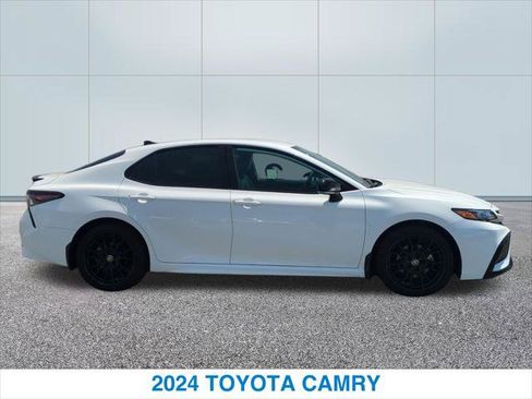 Used 2024 Toyota Camry SE w/ Convenience Package FWD image 6