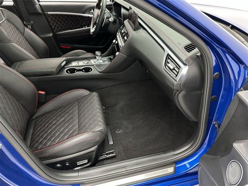 Used 2025 Genesis G70 3.3T Advanced w/ Sport Prestige Package image 25