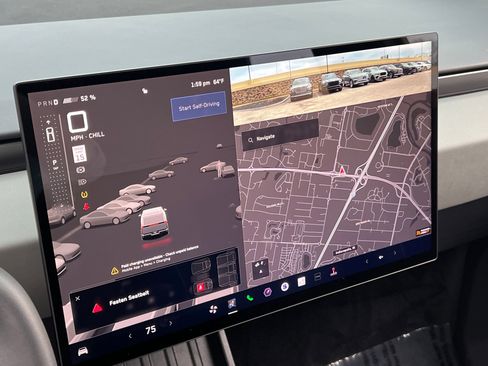 Used 2024 Tesla Cybertruck AWD Crew Cab image 25