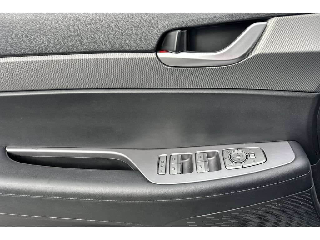 Used 2024 Hyundai Palisade SEL FWD image 11