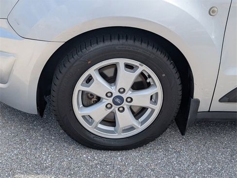 Used 2016 Ford Transit Connect XLT image 4