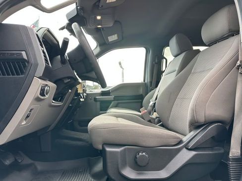 Used 2019 Ford F150 XLT w/ Trailer Tow Package image 10