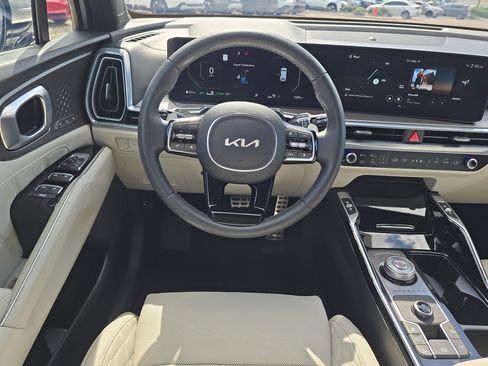 Certified 2025 Kia Sorento SX Prestige image 14