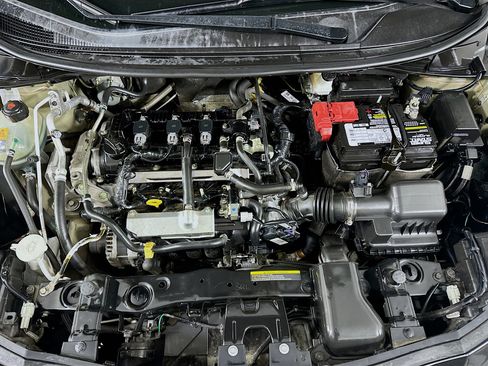 Used 2020 Nissan Versa S image 31