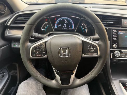 Used 2019 Honda Civic EX image 12