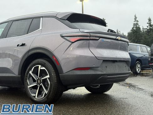 New 2026 Chevrolet Equinox EV LT image 37