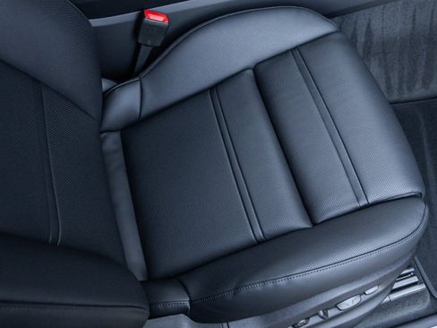 New 2026 Porsche Cayenne image 44