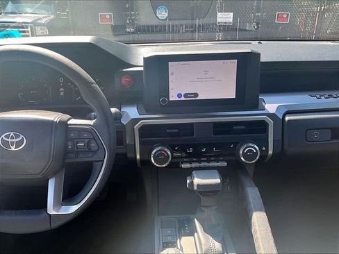 Used 2025 Toyota Tacoma TRD Off-Road AWD/4WD image 6