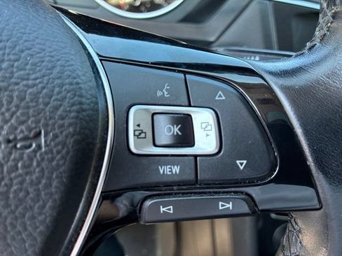 Used 2019 Volkswagen Tiguan SE w/ Panoramic Sunroof Package AWD/4WD image 21