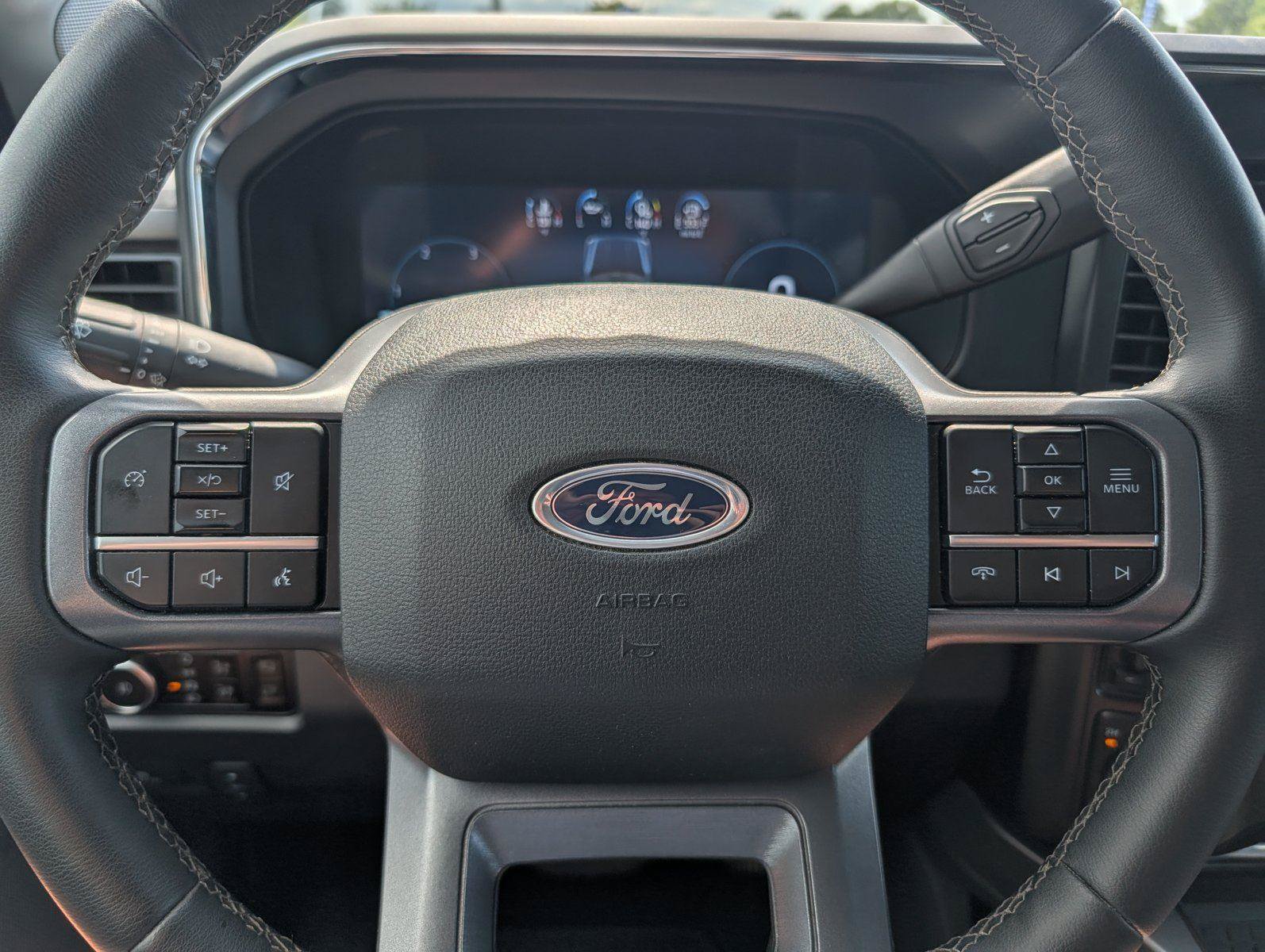 Used 2026 Ford F250 Lariat AWD/4WD image 23