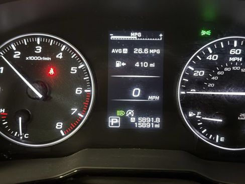 Used 2024 Subaru Outback Premium AWD/4WD image 23