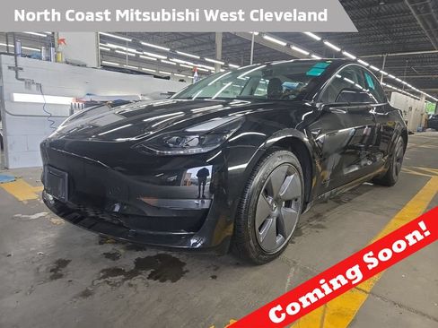 Used 2023 Tesla Model 3 Standard Range RWD image 1