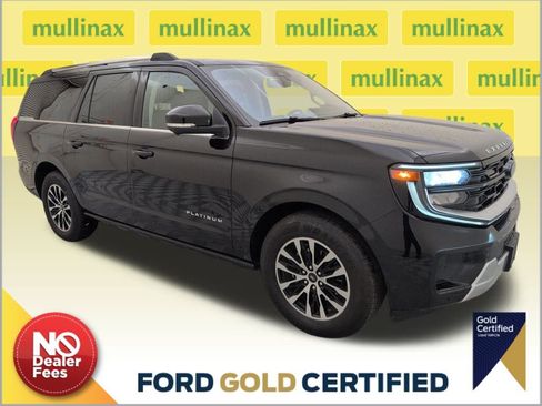 Used 2025 Ford Expedition Max Platinum image 1