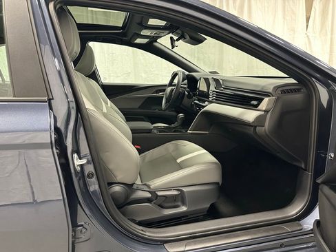 Used 2026 Toyota Camry SE FWD image 59