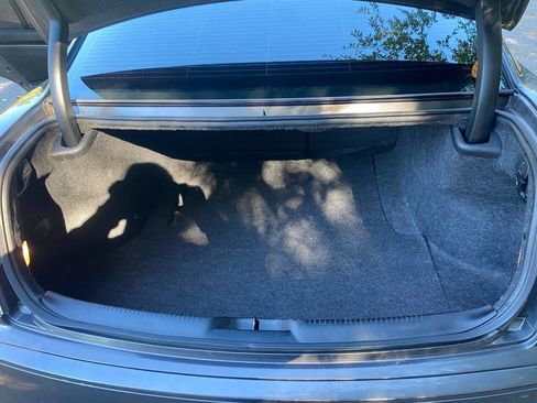 Used 2019 Chrysler 300 S image 49