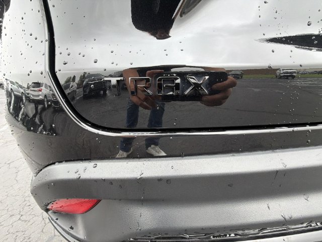 Certified 2024 Chevrolet Trax RS w/ Sunroof Package FWD image 33