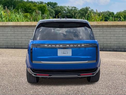 New 2025 Land Rover Range Rover Long Wheelbase Autobiography image 5