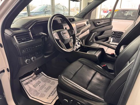 Used 2023 GMC Yukon Denali w/ Denali Reserve Package AWD/4WD image 9
