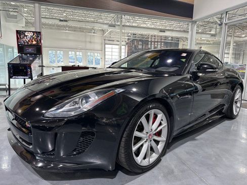 Used 2017 Jaguar F-TYPE S RWD image 19